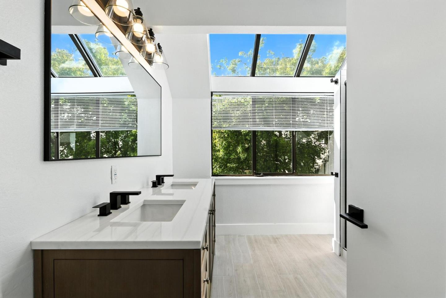 Detail Gallery Image 26 of 48 For 25 Bud Ct, Pleasant Hill,  CA 94523 - 2 Beds | 2/1 Baths