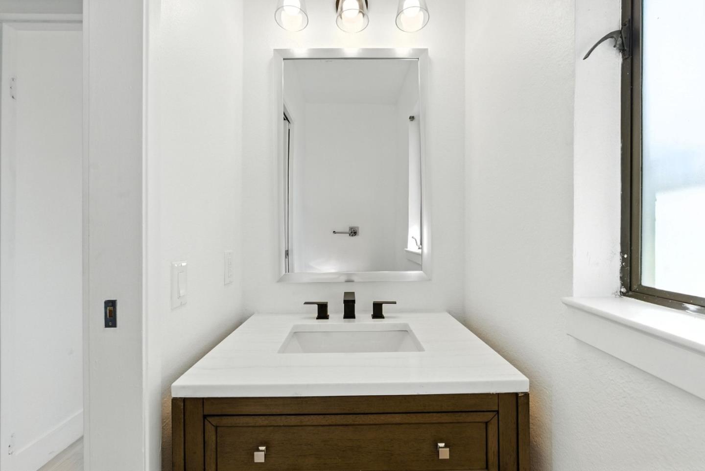 Detail Gallery Image 31 of 48 For 25 Bud Ct, Pleasant Hill,  CA 94523 - 2 Beds | 2/1 Baths