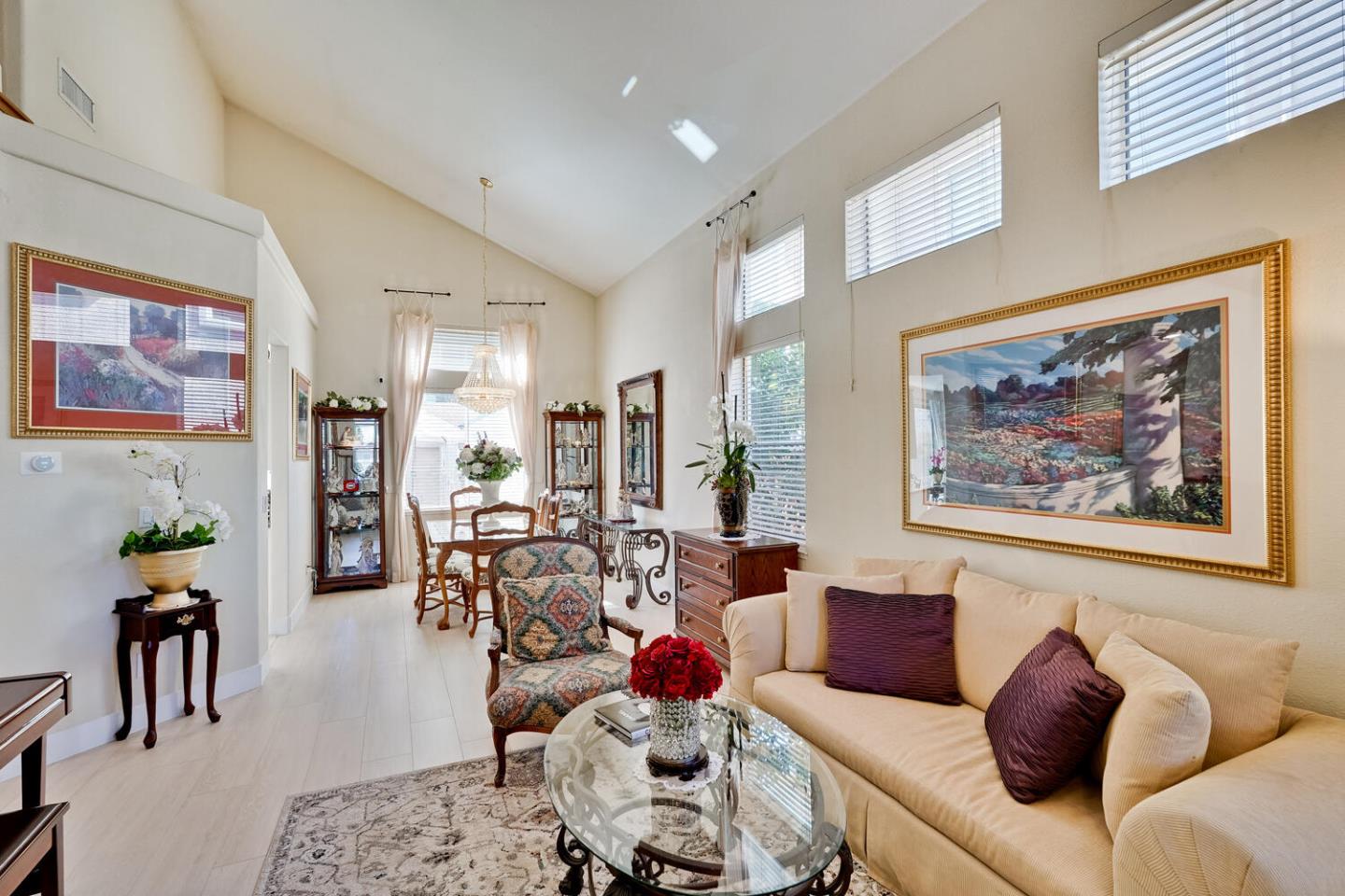 Detail Gallery Image 12 of 64 For 2128 Commodore Dr, San Jose,  CA 95133 - 5 Beds | 3 Baths
