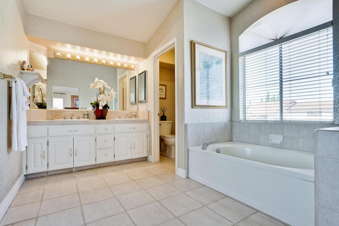 Detail Gallery Image 36 of 64 For 2128 Commodore Dr, San Jose,  CA 95133 - 5 Beds | 3 Baths