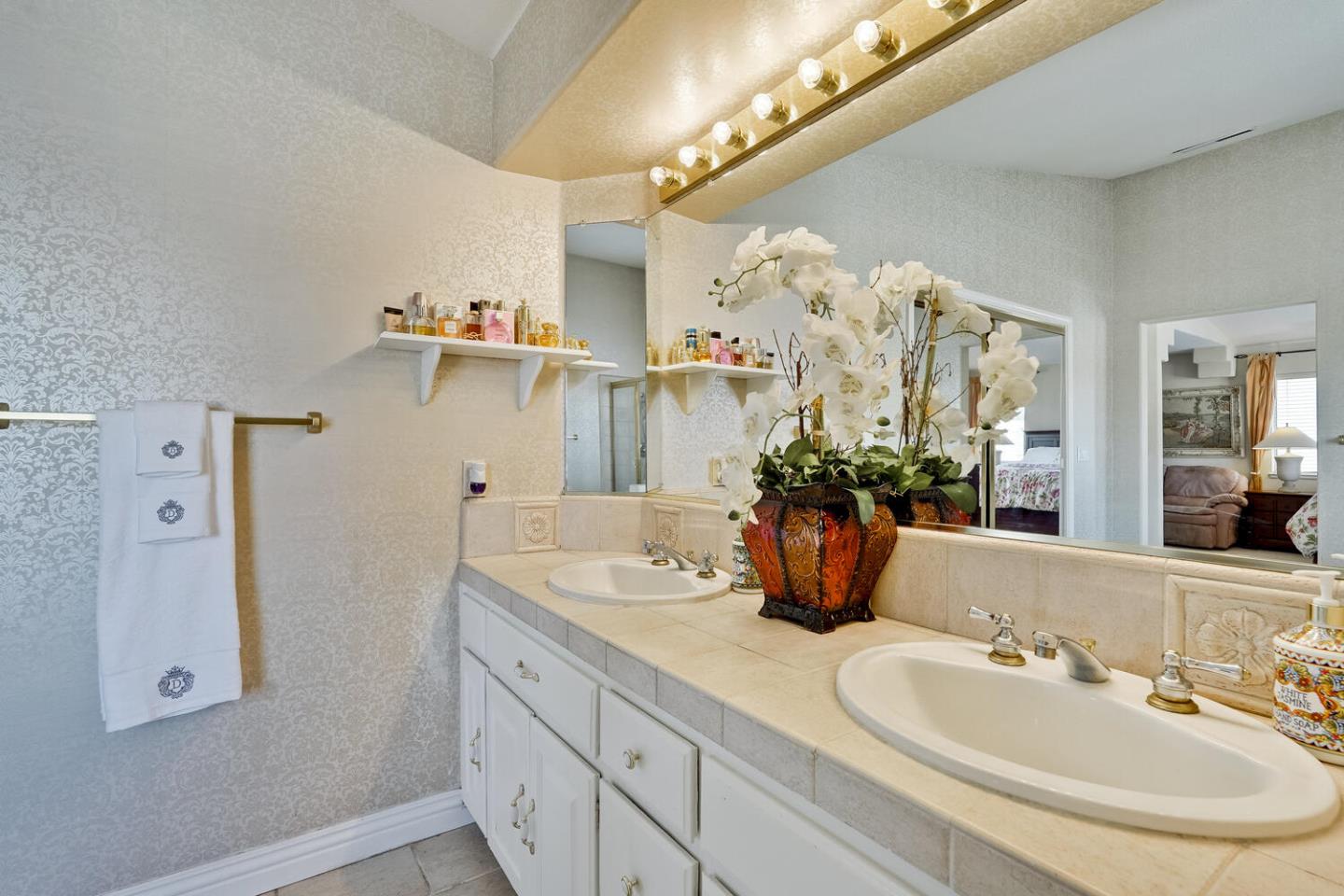 Detail Gallery Image 38 of 64 For 2128 Commodore Dr, San Jose,  CA 95133 - 5 Beds | 3 Baths