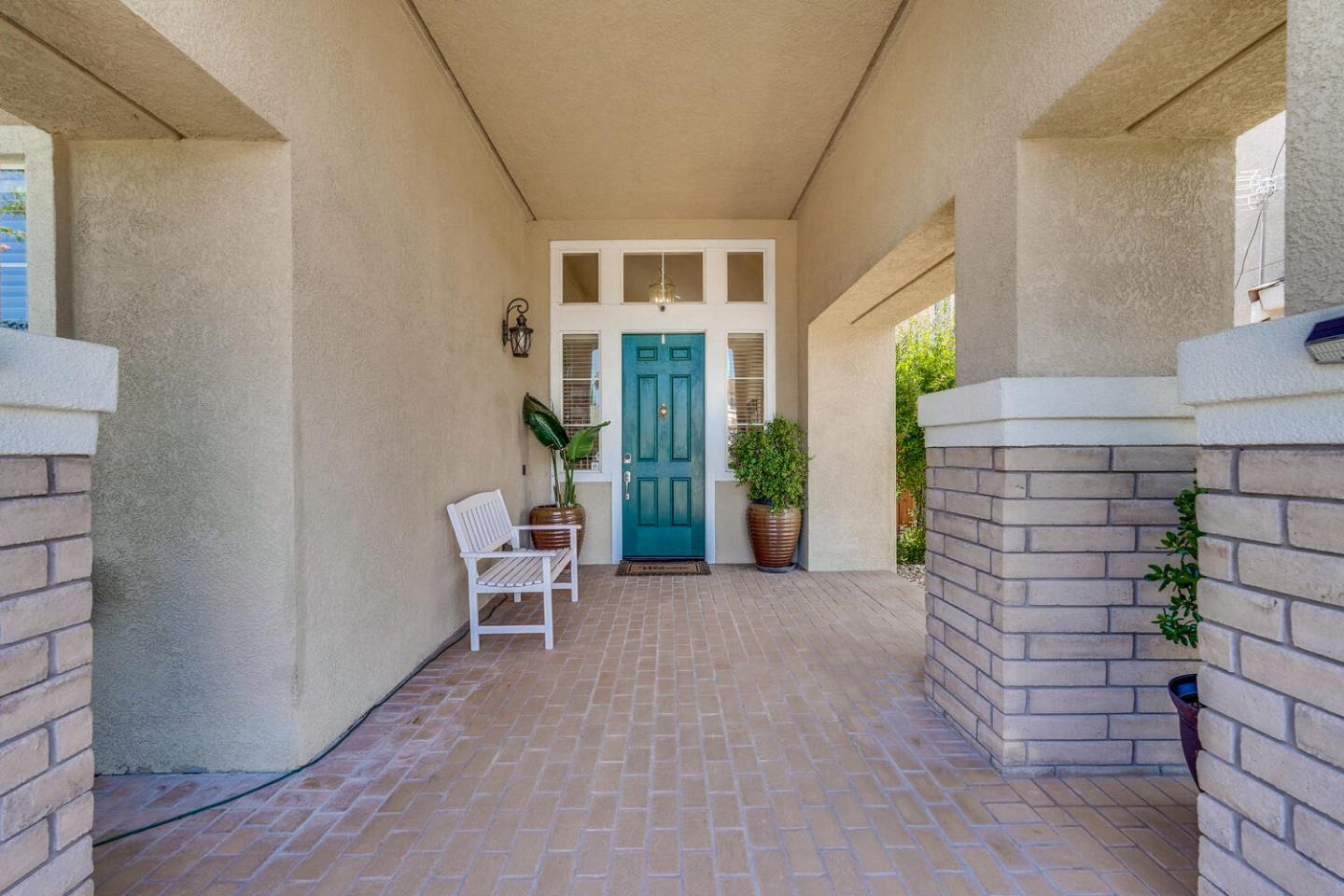 Detail Gallery Image 4 of 64 For 2128 Commodore Dr, San Jose,  CA 95133 - 5 Beds | 3 Baths