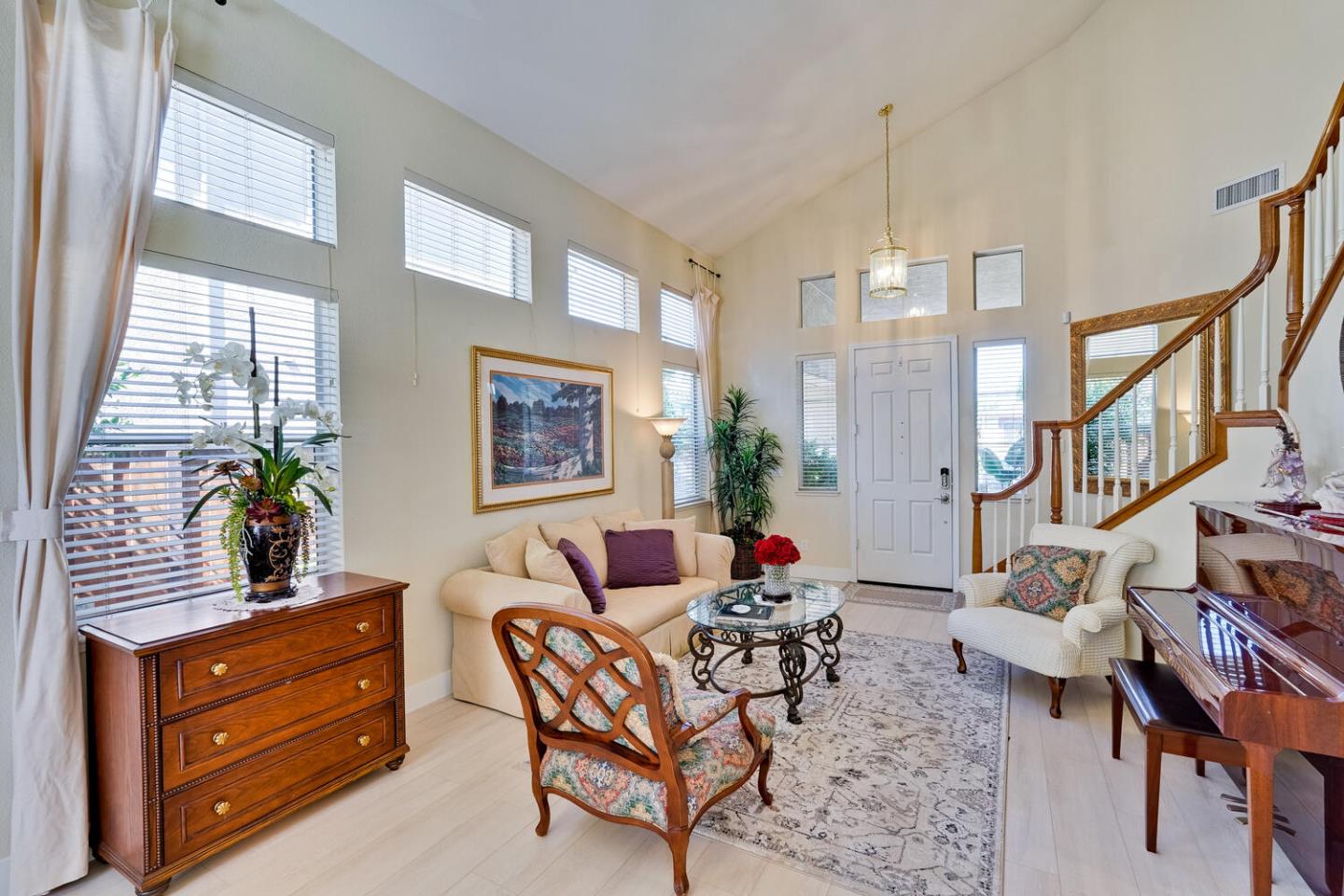 Detail Gallery Image 7 of 64 For 2128 Commodore Dr, San Jose,  CA 95133 - 5 Beds | 3 Baths