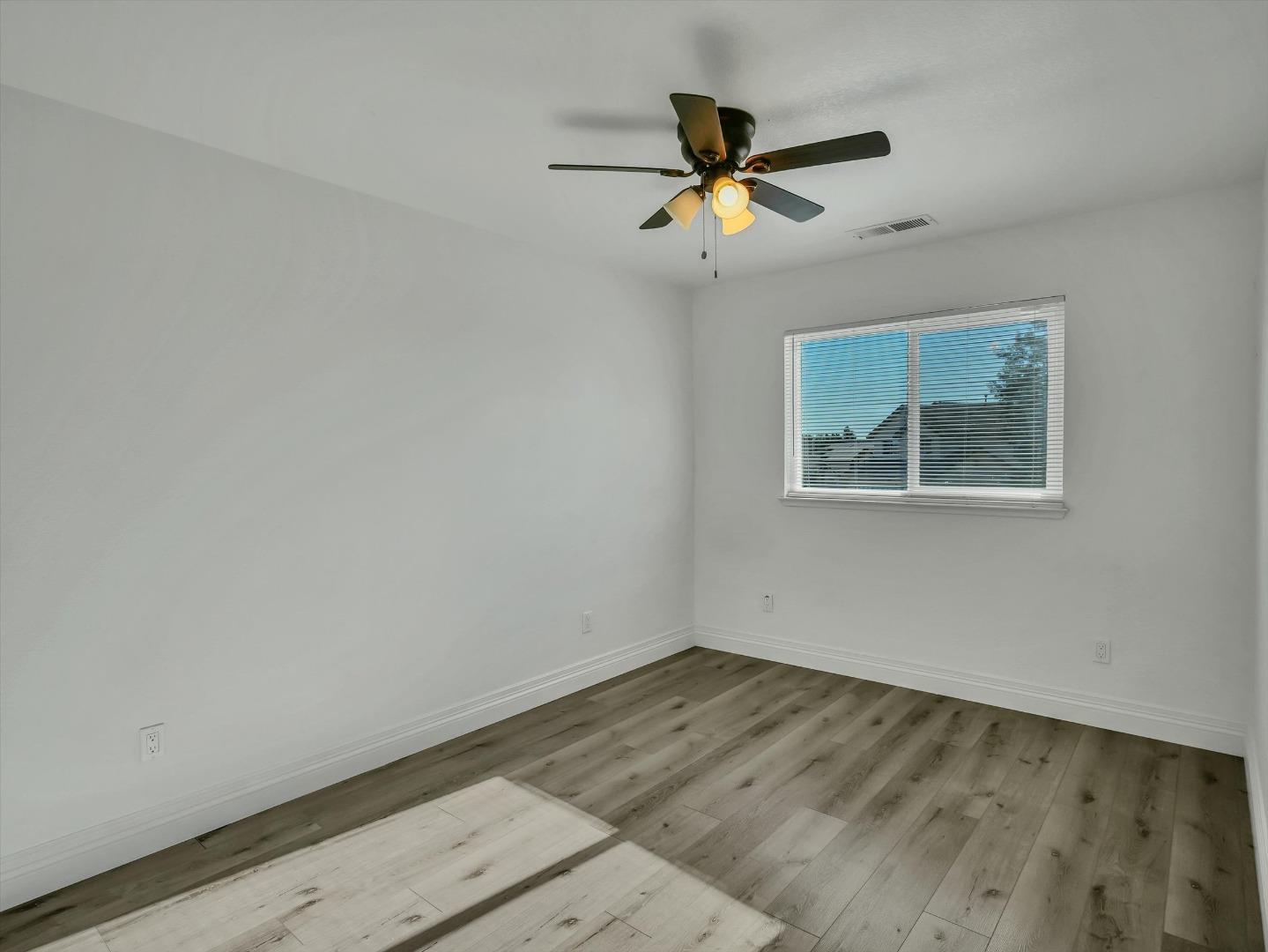 Detail Gallery Image 36 of 59 For 3706 Leilani Ln, Stockton,  CA 95206 - 4 Beds | 3 Baths