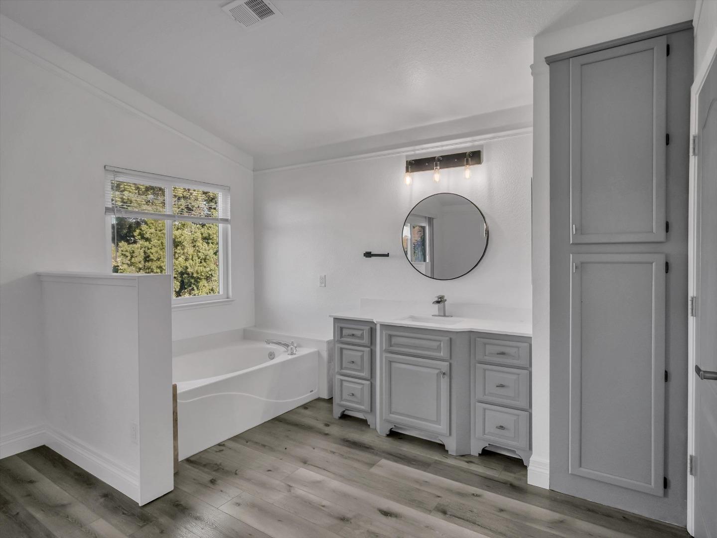 Detail Gallery Image 44 of 59 For 3706 Leilani Ln, Stockton,  CA 95206 - 4 Beds | 3 Baths