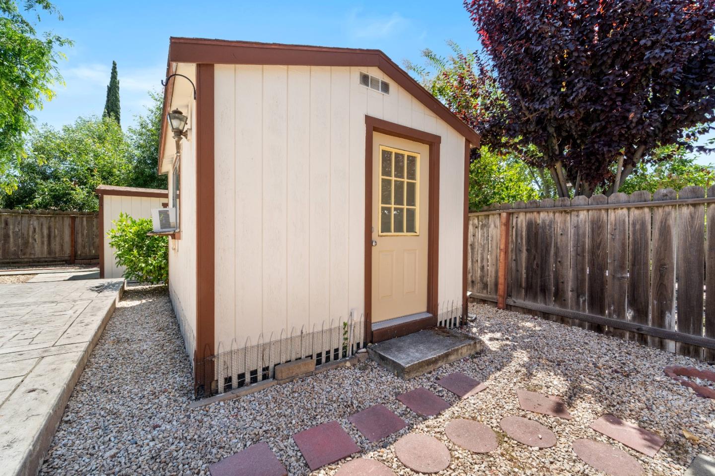 Detail Gallery Image 21 of 35 For 1115 N P St, Livermore,  CA 94551 - 3 Beds | 2 Baths