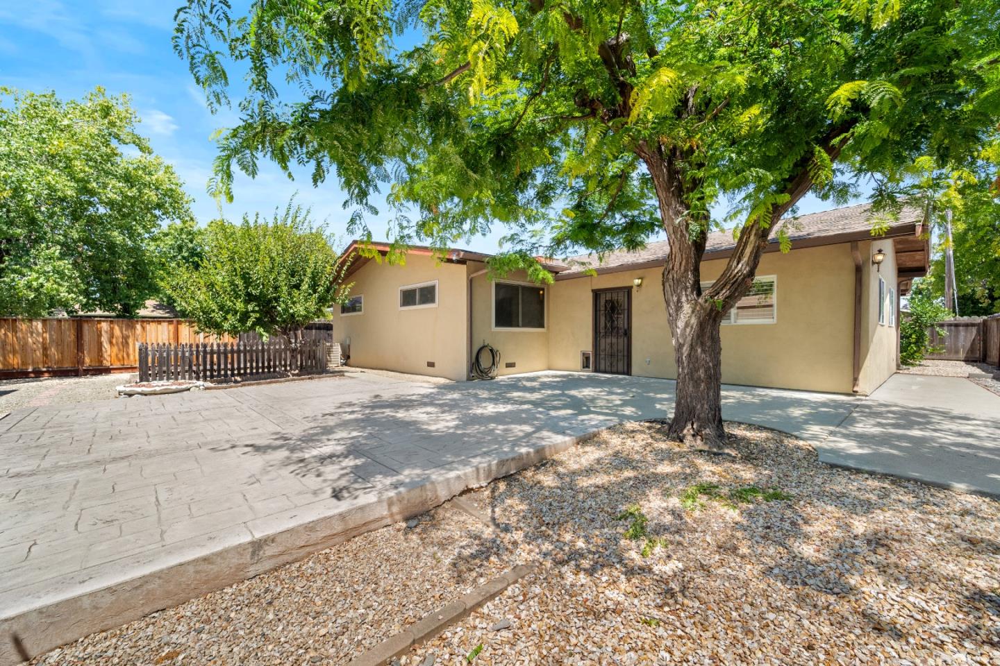 Detail Gallery Image 24 of 35 For 1115 N P St, Livermore,  CA 94551 - 3 Beds | 2 Baths
