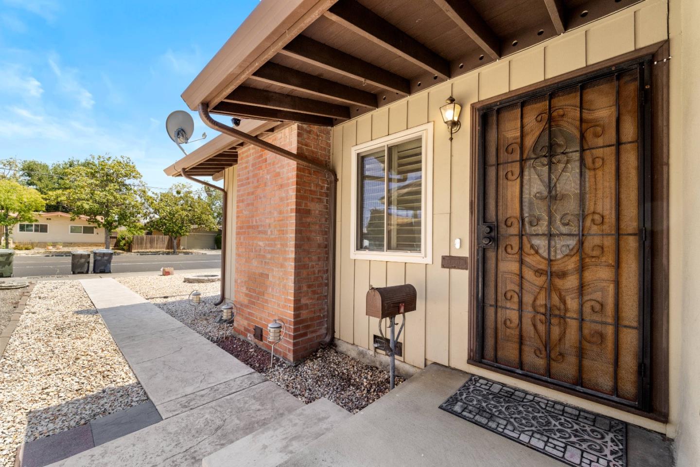 Detail Gallery Image 26 of 35 For 1115 N P St, Livermore,  CA 94551 - 3 Beds | 2 Baths