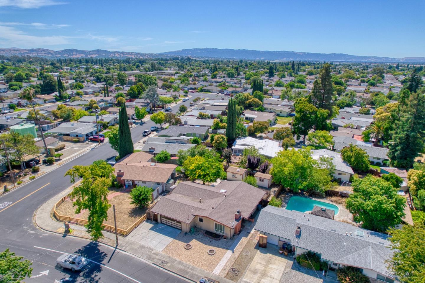 Detail Gallery Image 34 of 35 For 1115 N P St, Livermore,  CA 94551 - 3 Beds | 2 Baths