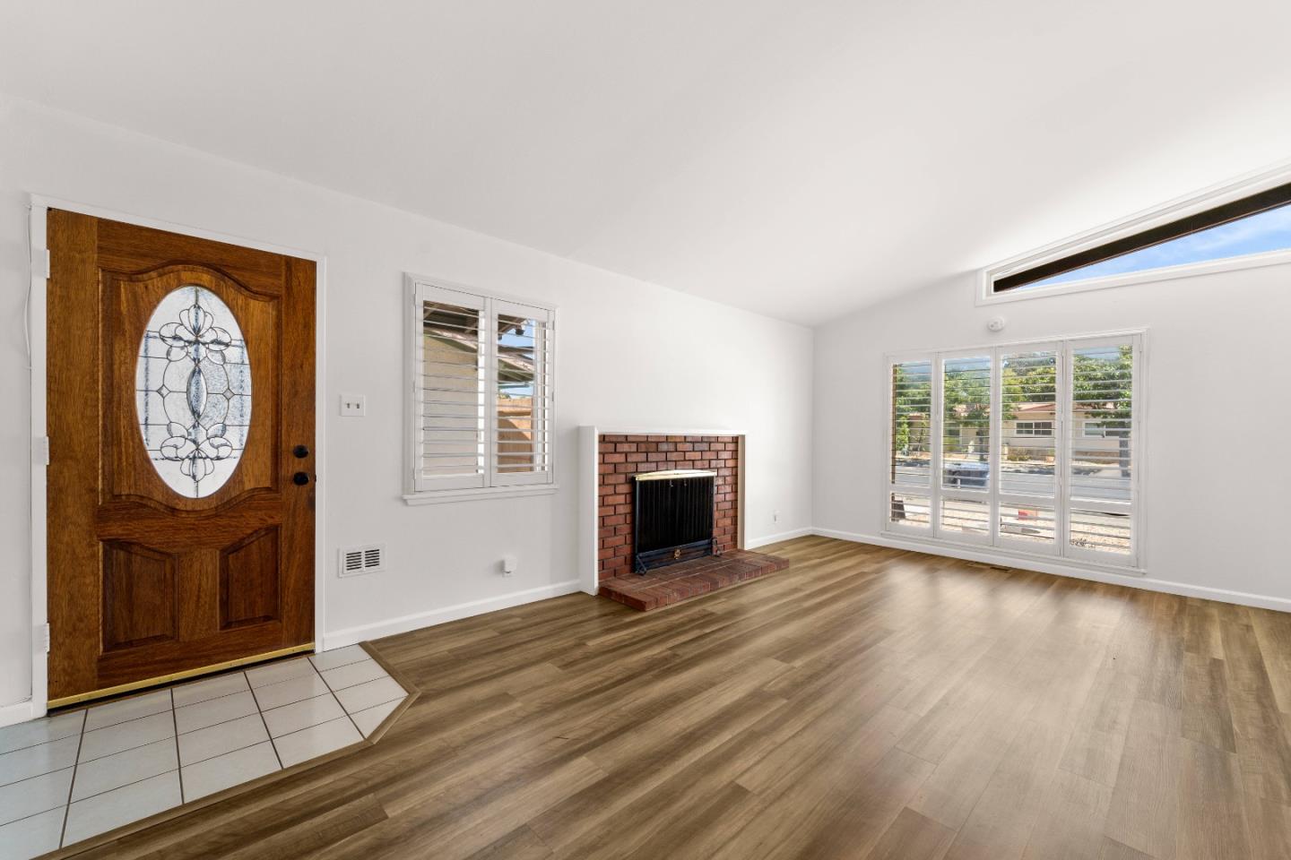 Detail Gallery Image 4 of 35 For 1115 N P St, Livermore,  CA 94551 - 3 Beds | 2 Baths