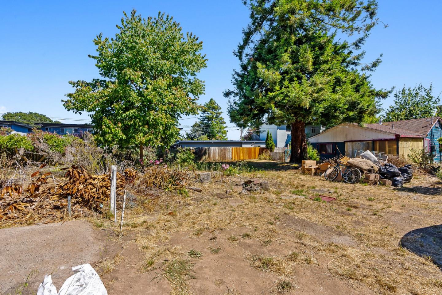 Detail Gallery Image 14 of 48 For 1430 Merrill St, Santa Cruz,  CA 95062 - – Beds | – Baths