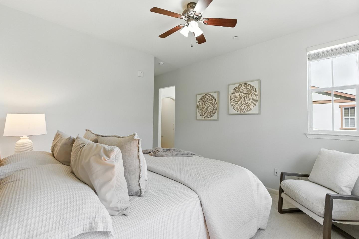 Detail Gallery Image 16 of 39 For 211 Peppermint Tree Ter #1,  Sunnyvale,  CA 94086 - 3 Beds | 3/1 Baths