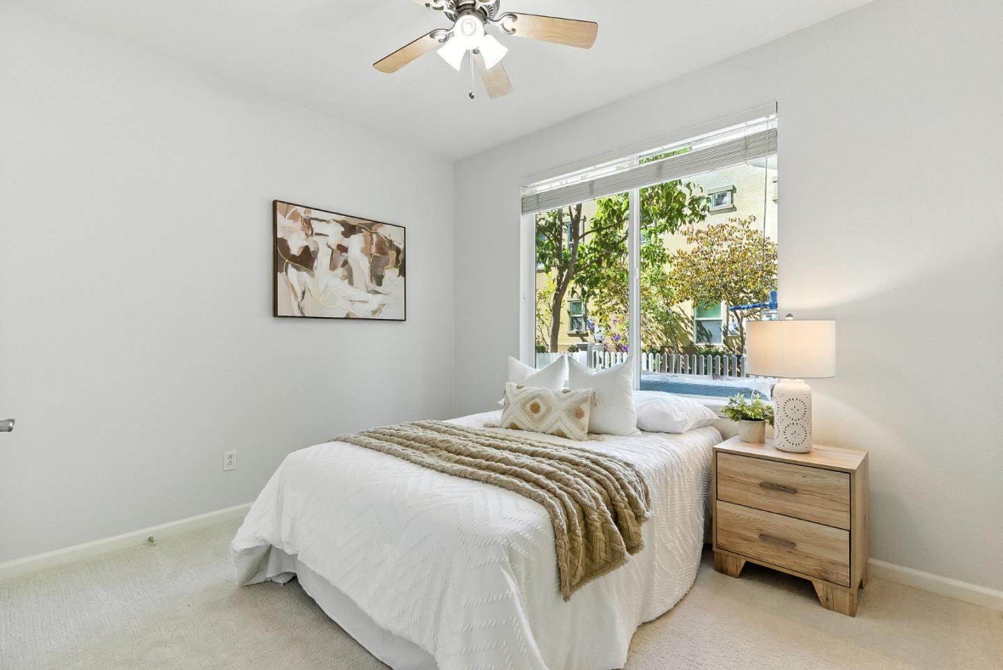 Detail Gallery Image 21 of 39 For 211 Peppermint Tree Ter #1,  Sunnyvale,  CA 94086 - 3 Beds | 3/1 Baths