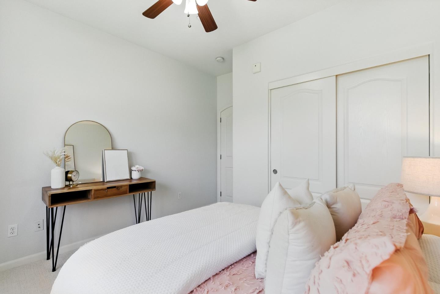 Detail Gallery Image 25 of 39 For 211 Peppermint Tree Ter #1,  Sunnyvale,  CA 94086 - 3 Beds | 3/1 Baths