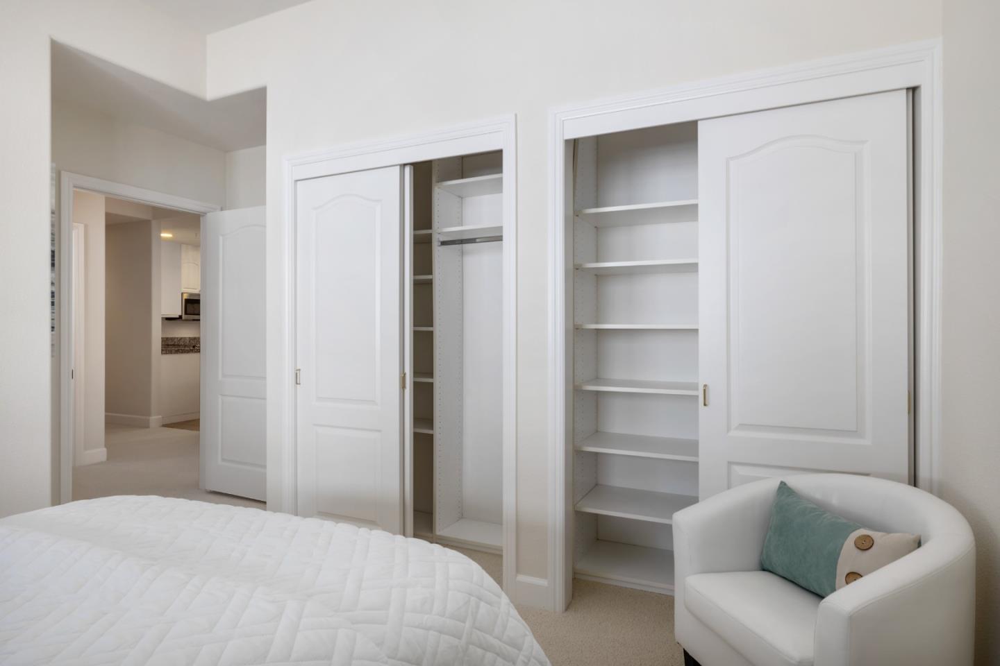Detail Gallery Image 19 of 32 For 1 W Edith Ave #B208,  Los Altos,  CA 94022 - 3 Beds | 2 Baths