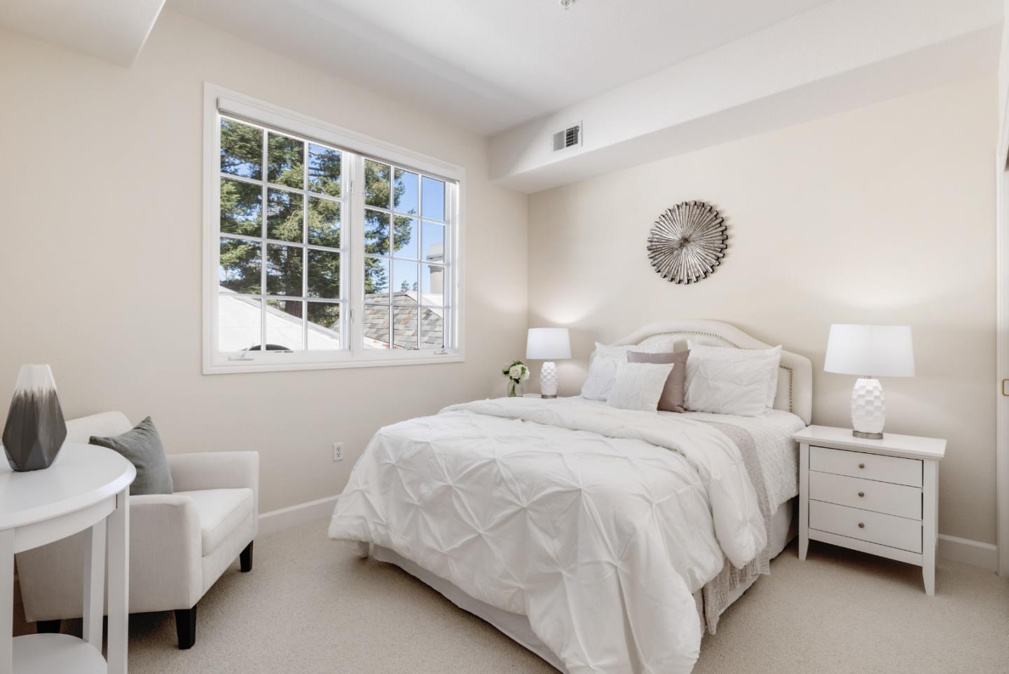 Detail Gallery Image 22 of 32 For 1 W Edith Ave #B208,  Los Altos,  CA 94022 - 3 Beds | 2 Baths