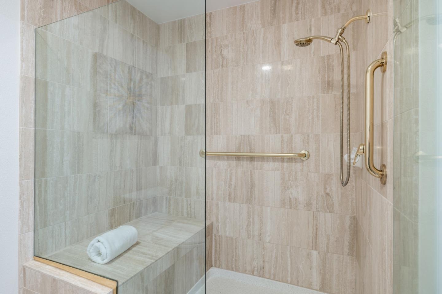 Detail Gallery Image 27 of 32 For 1 W Edith Ave #B208,  Los Altos,  CA 94022 - 3 Beds | 2 Baths