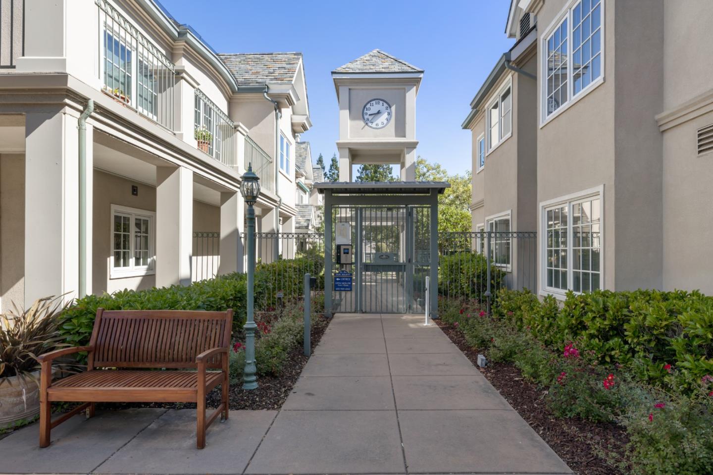 Detail Gallery Image 29 of 32 For 1 W Edith Ave #B208,  Los Altos,  CA 94022 - 3 Beds | 2 Baths