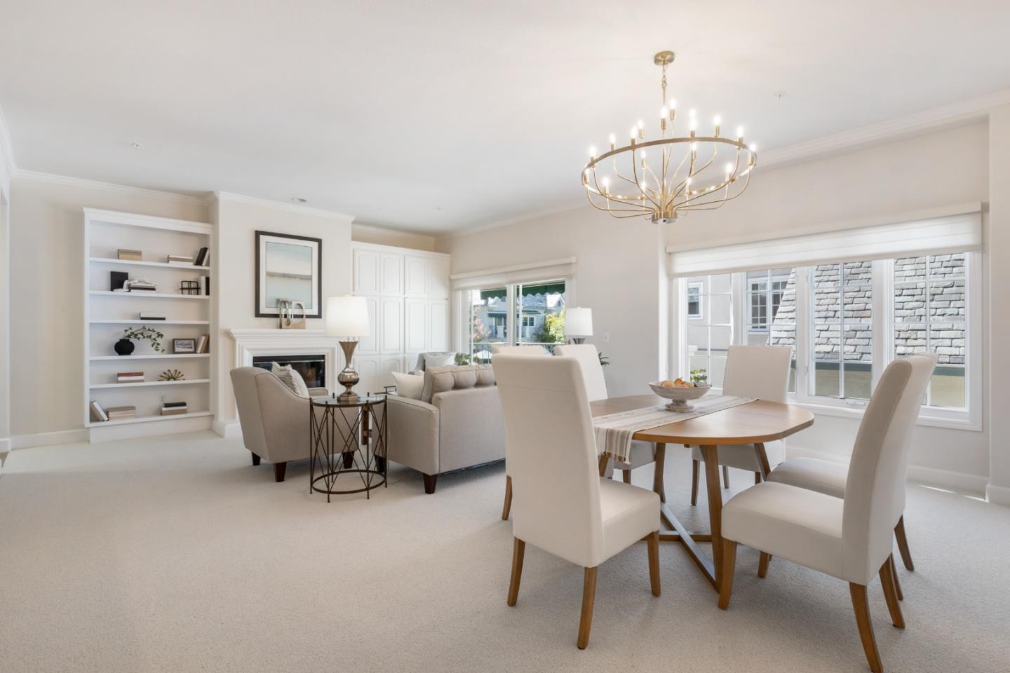 Detail Gallery Image 5 of 32 For 1 W Edith Ave #B208,  Los Altos,  CA 94022 - 3 Beds | 2 Baths