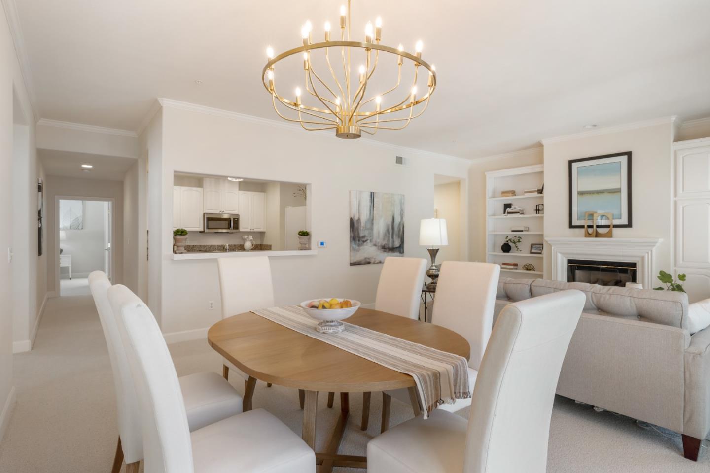 Detail Gallery Image 9 of 32 For 1 W Edith Ave #B208,  Los Altos,  CA 94022 - 3 Beds | 2 Baths