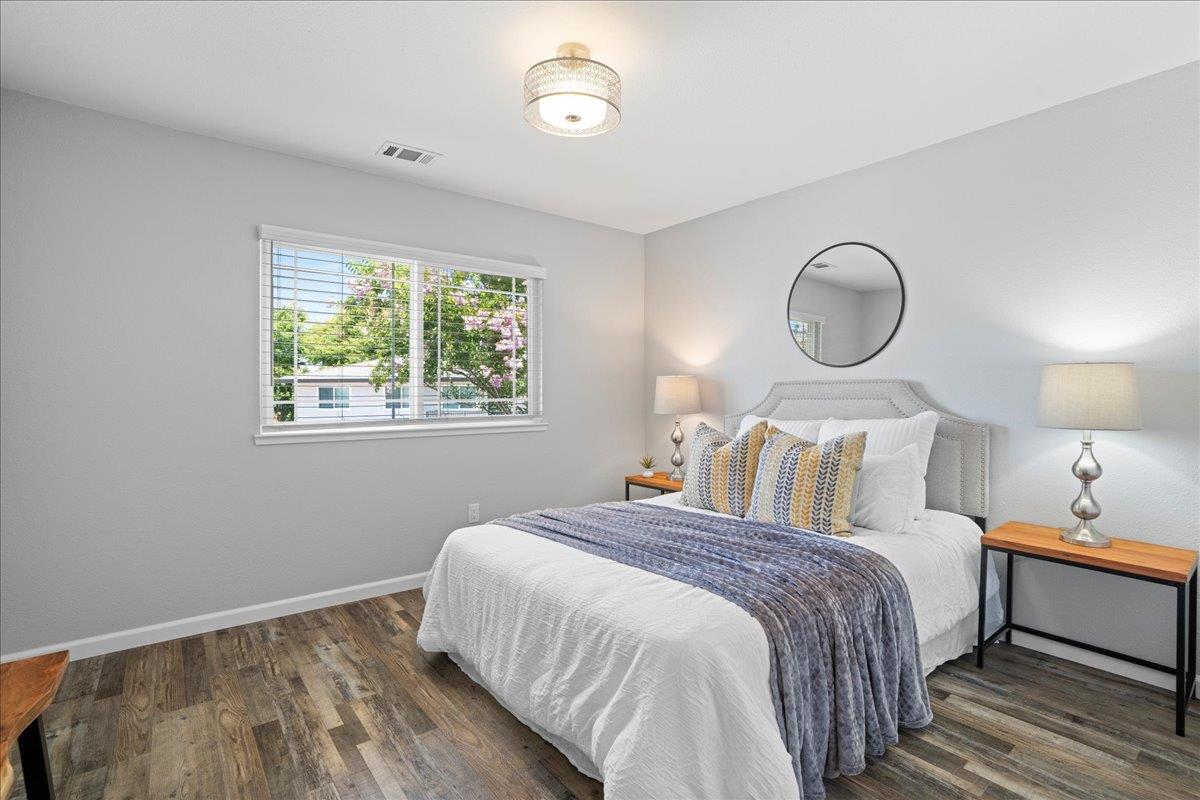 Detail Gallery Image 11 of 16 For 1343 Scossa Ave #4,  San Jose,  CA 95118 - 2 Beds | 1 Baths