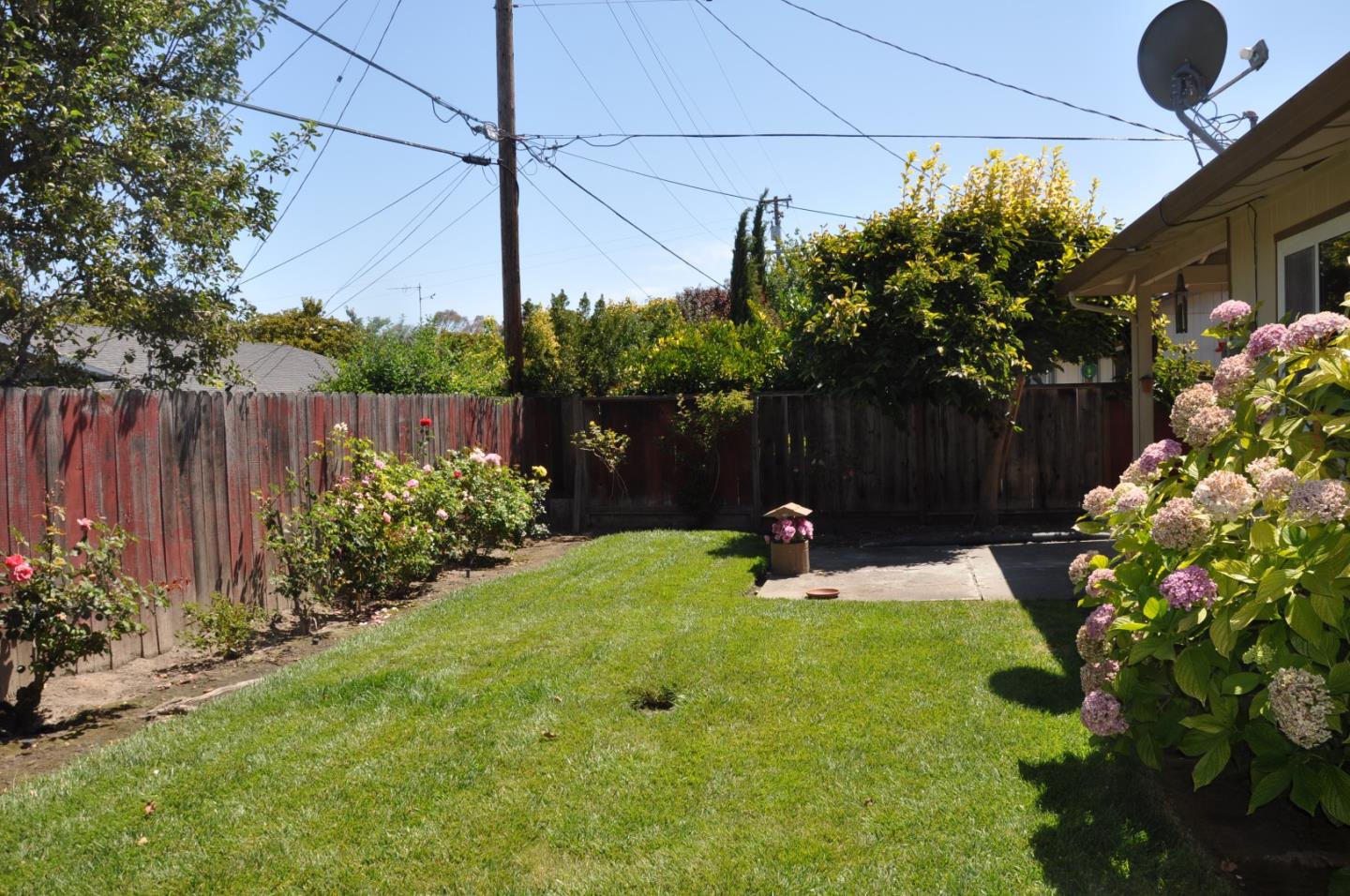 Detail Gallery Image 15 of 15 For 774 San Lucas Ave, Mountain View,  CA 94043 - 4 Beds | 2 Baths