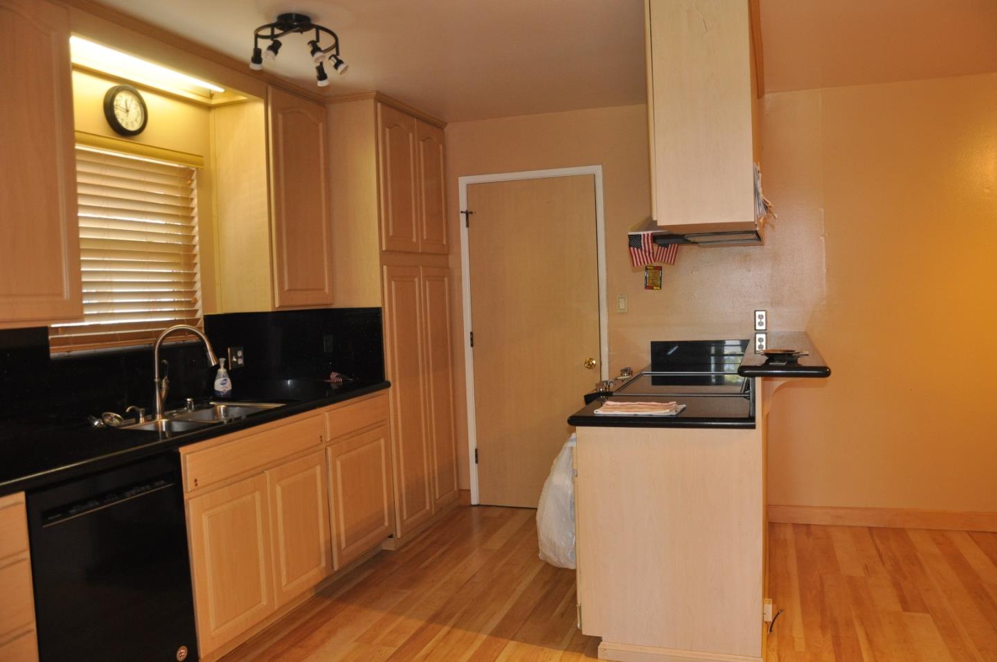 Detail Gallery Image 3 of 15 For 774 San Lucas Ave, Mountain View,  CA 94043 - 4 Beds | 2 Baths