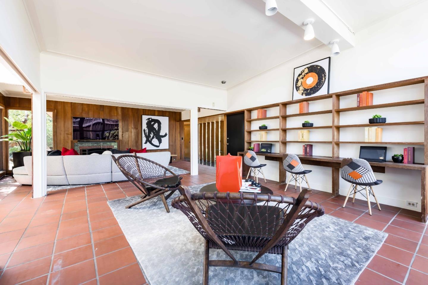 Detail Gallery Image 6 of 32 For 876 Southampton Dr, Palo Alto,  CA 94303 - 3 Beds | 2/1 Baths