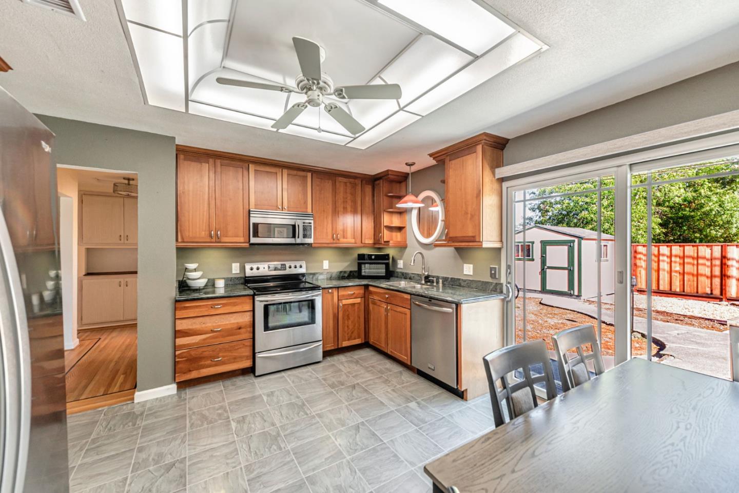 Detail Gallery Image 6 of 18 For 14214 Lucian Ave, San Jose,  CA 95127 - 3 Beds | 1 Baths