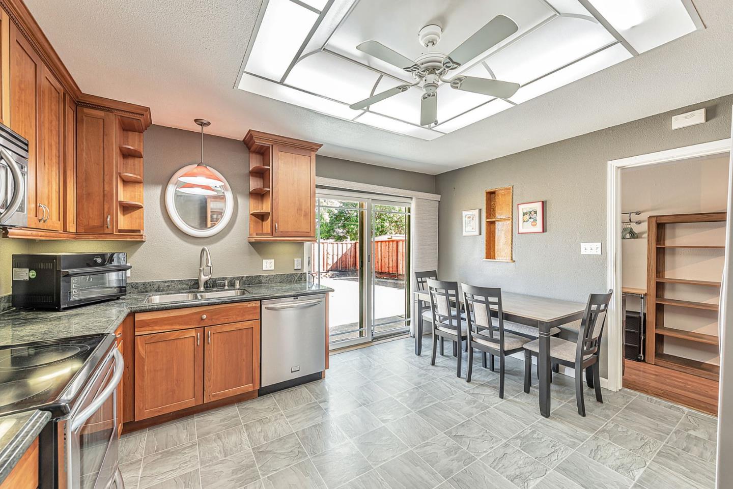 Detail Gallery Image 7 of 18 For 14214 Lucian Ave, San Jose,  CA 95127 - 3 Beds | 1 Baths
