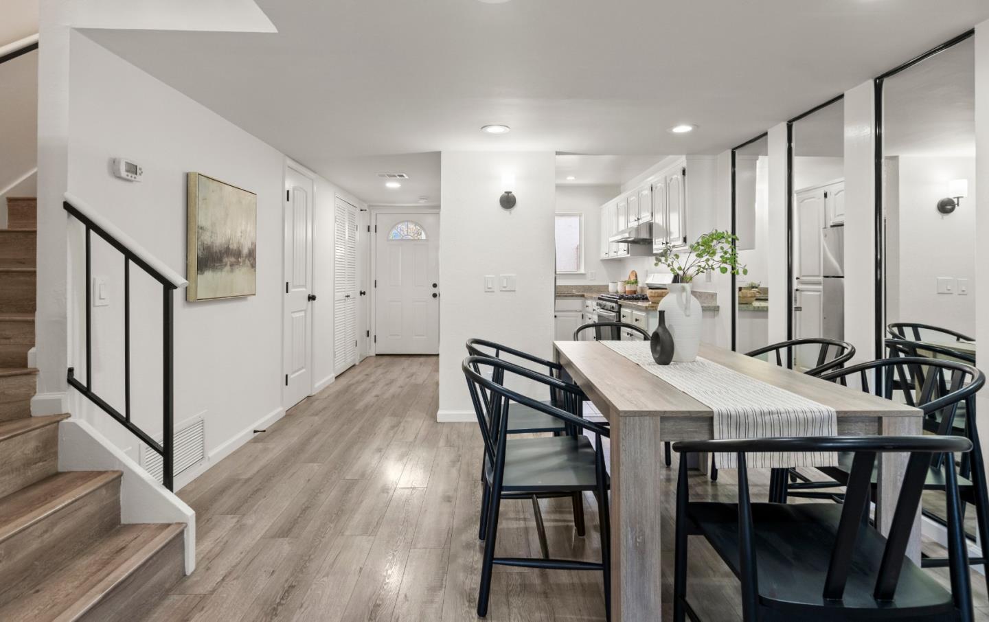 Detail Gallery Image 11 of 32 For 10359 Mary Ave, Cupertino,  CA 95014 - 2 Beds | 1/1 Baths