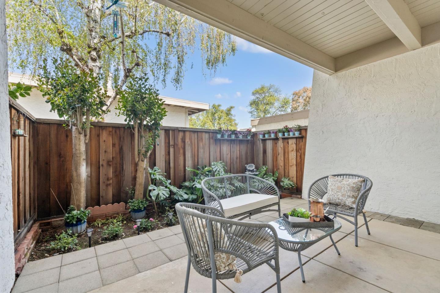 Detail Gallery Image 13 of 32 For 10359 Mary Ave, Cupertino,  CA 95014 - 2 Beds | 1/1 Baths