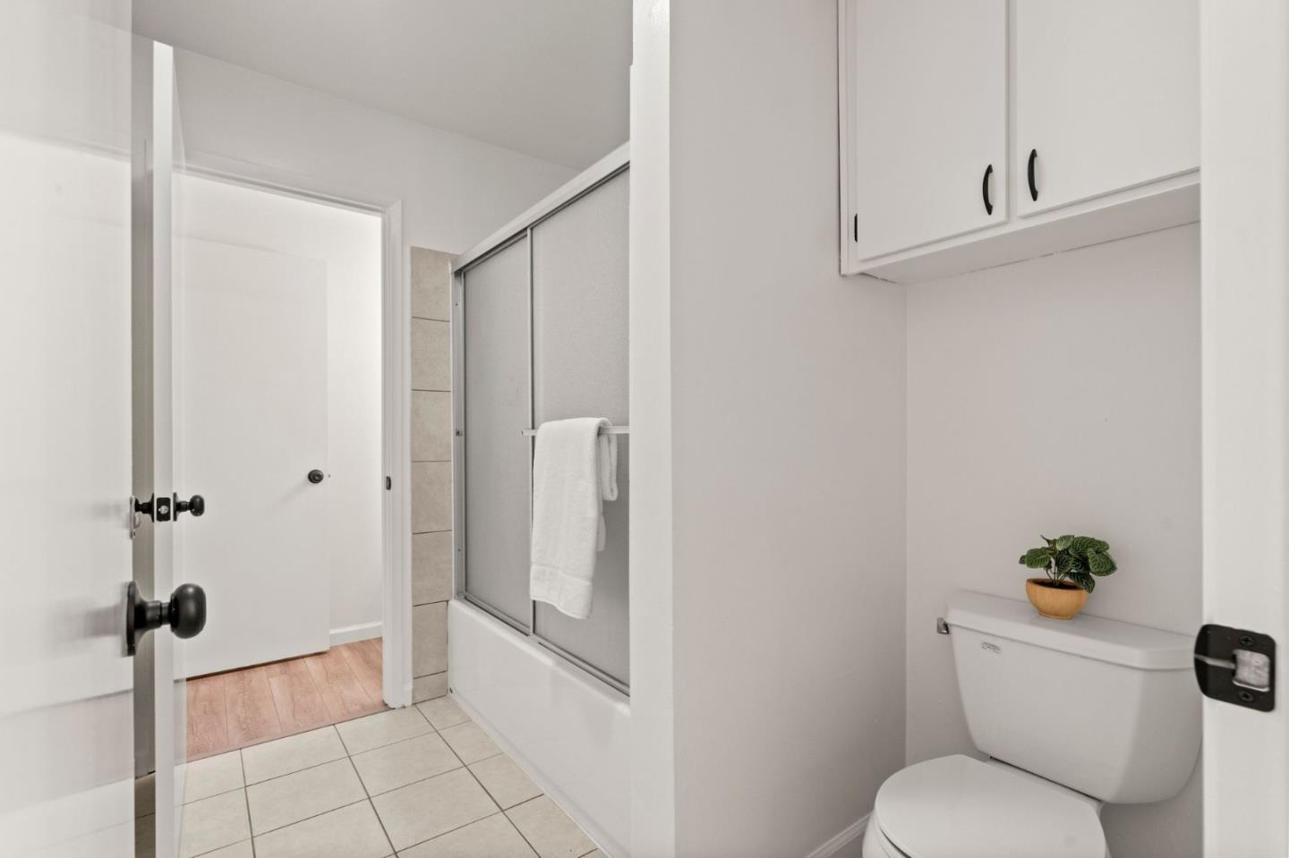 Detail Gallery Image 23 of 32 For 10359 Mary Ave, Cupertino,  CA 95014 - 2 Beds | 1/1 Baths