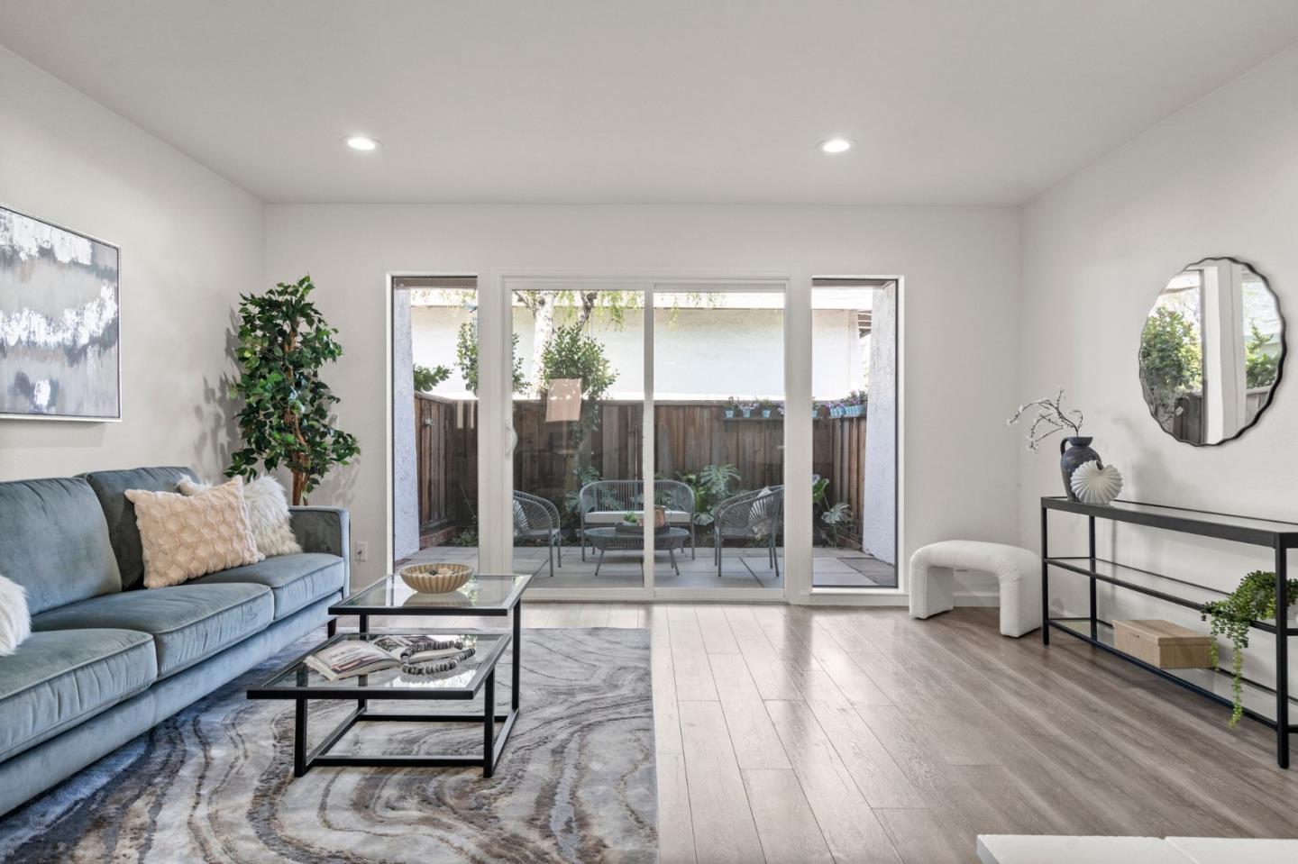 Detail Gallery Image 3 of 32 For 10359 Mary Ave, Cupertino,  CA 95014 - 2 Beds | 1/1 Baths