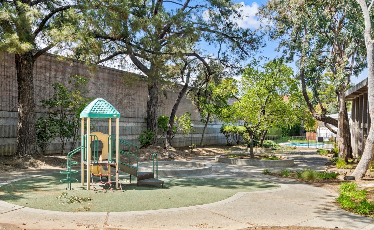 Detail Gallery Image 31 of 32 For 10359 Mary Ave, Cupertino,  CA 95014 - 2 Beds | 1/1 Baths