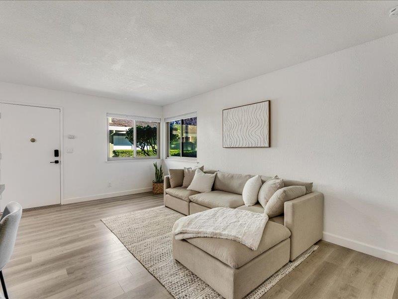 Detail Gallery Image 8 of 25 For 4475 Diamond St #3,  Capitola,  CA 95010 - 2 Beds | 1 Baths