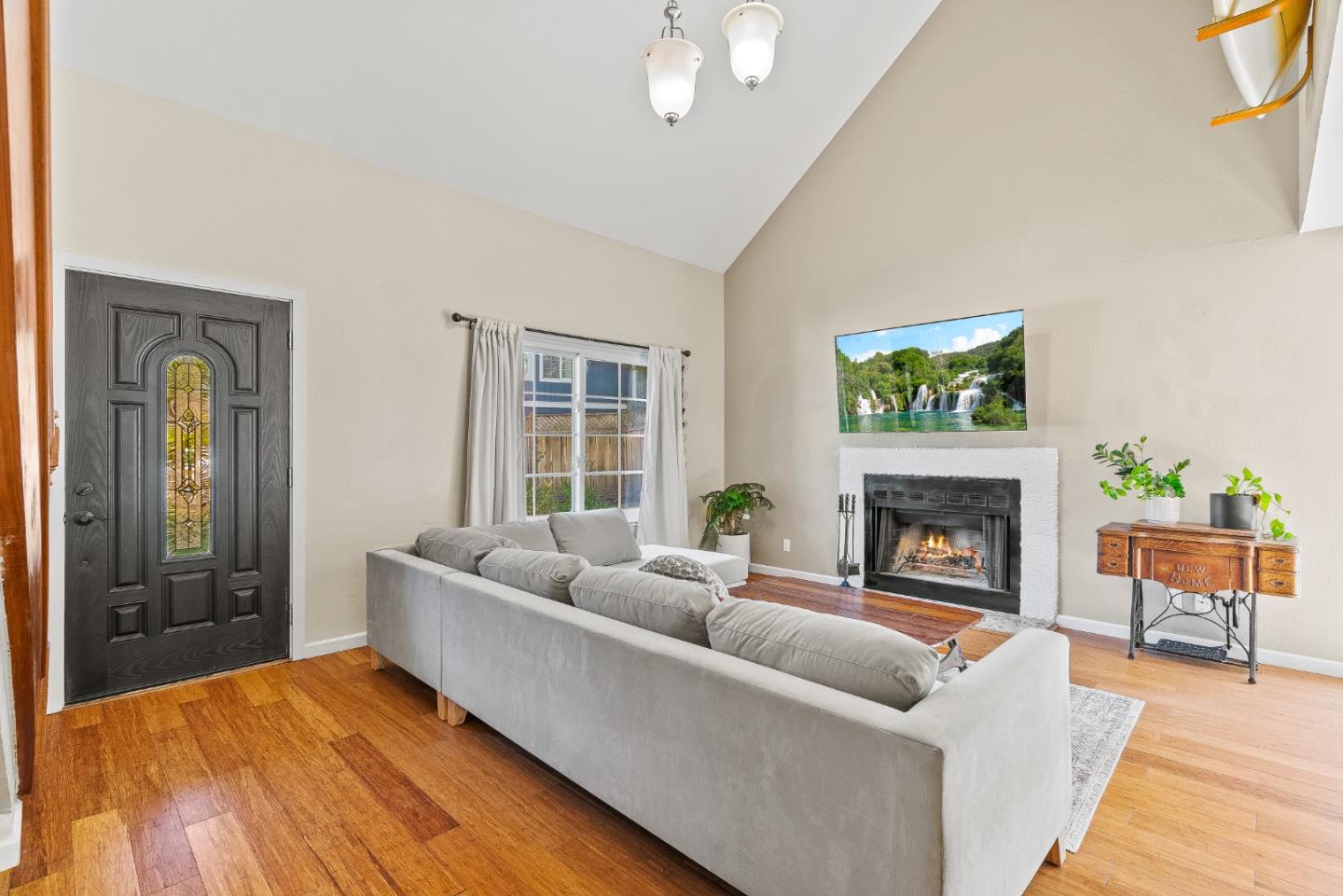 Detail Gallery Image 7 of 54 For 3607 Paper Mill Rd, Soquel,  CA 95073 - 4 Beds | 3 Baths