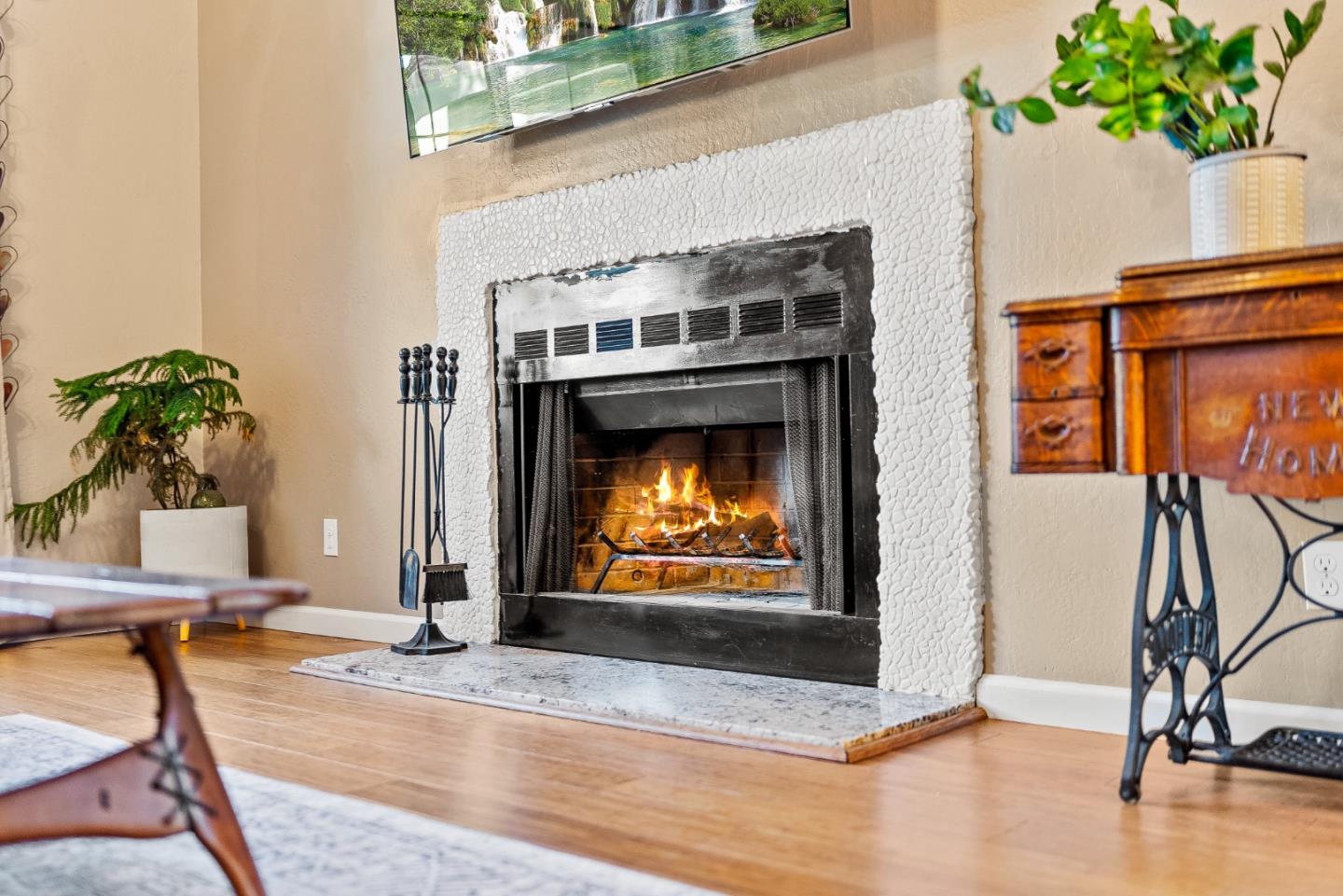 Detail Gallery Image 8 of 54 For 3607 Paper Mill Rd, Soquel,  CA 95073 - 4 Beds | 3 Baths