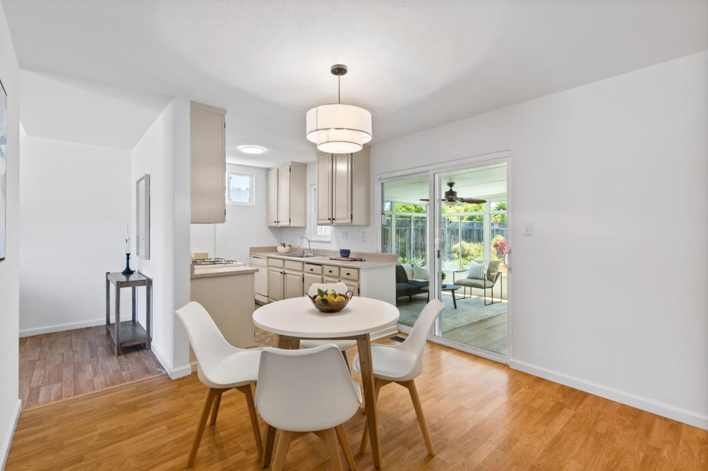 Detail Gallery Image 6 of 29 For 1968 Bandoni Ave, San Lorenzo,  CA 94580 - 3 Beds | 2 Baths