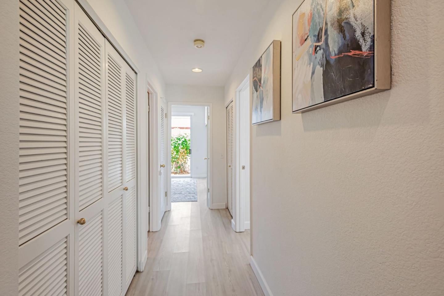 Detail Gallery Image 18 of 40 For 1403 Chelsea Way, Redwood City,  CA 94061 - 2 Beds | 2 Baths