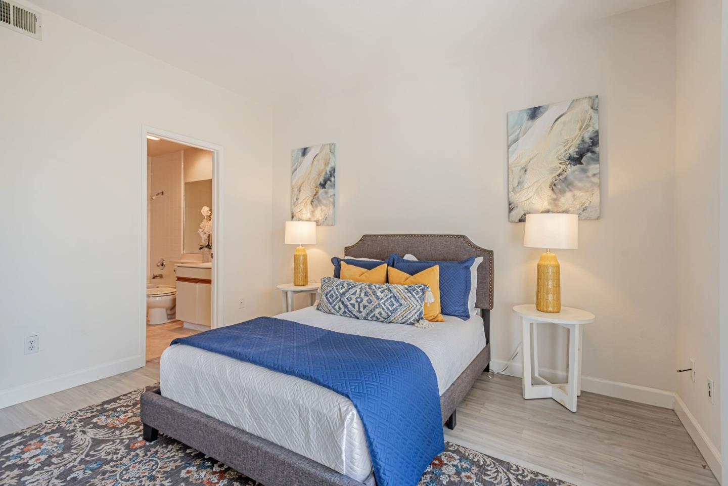 Detail Gallery Image 20 of 40 For 1403 Chelsea Way, Redwood City,  CA 94061 - 2 Beds | 2 Baths