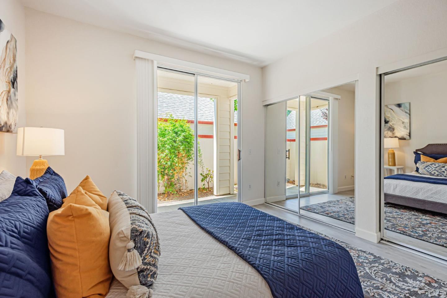 Detail Gallery Image 21 of 40 For 1403 Chelsea Way, Redwood City,  CA 94061 - 2 Beds | 2 Baths