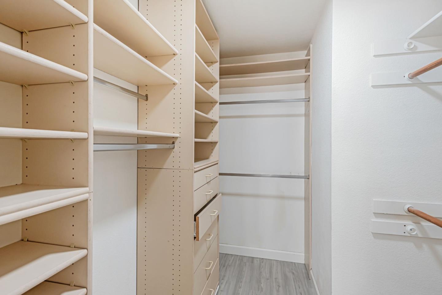 Detail Gallery Image 25 of 40 For 1403 Chelsea Way, Redwood City,  CA 94061 - 2 Beds | 2 Baths