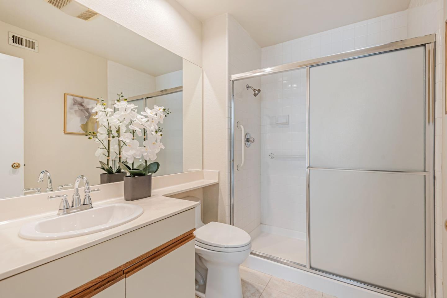 Detail Gallery Image 28 of 40 For 1403 Chelsea Way, Redwood City,  CA 94061 - 2 Beds | 2 Baths