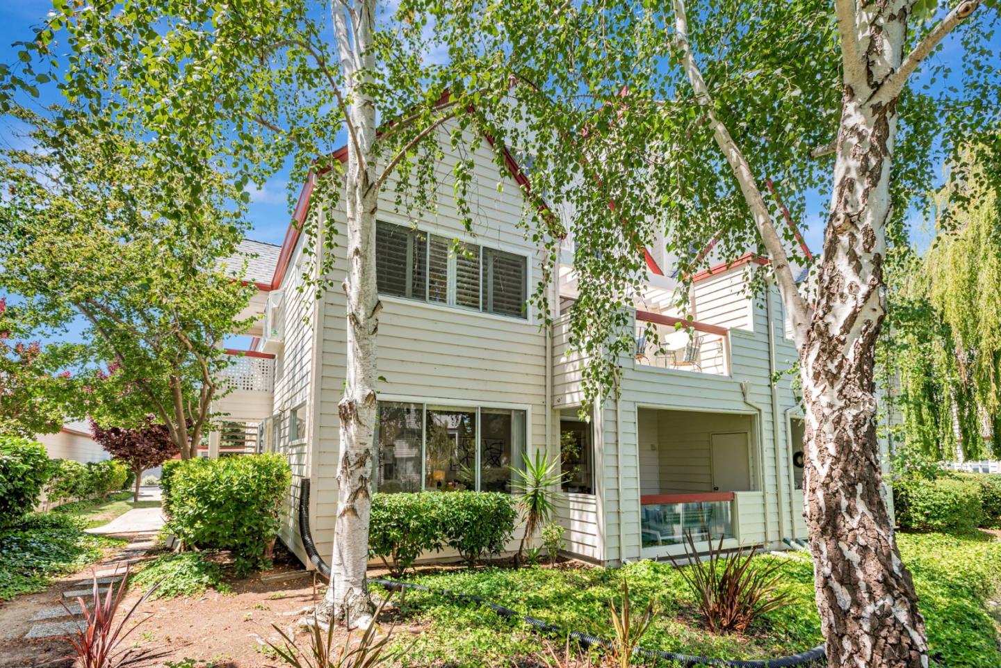 Detail Gallery Image 34 of 40 For 1403 Chelsea Way, Redwood City,  CA 94061 - 2 Beds | 2 Baths