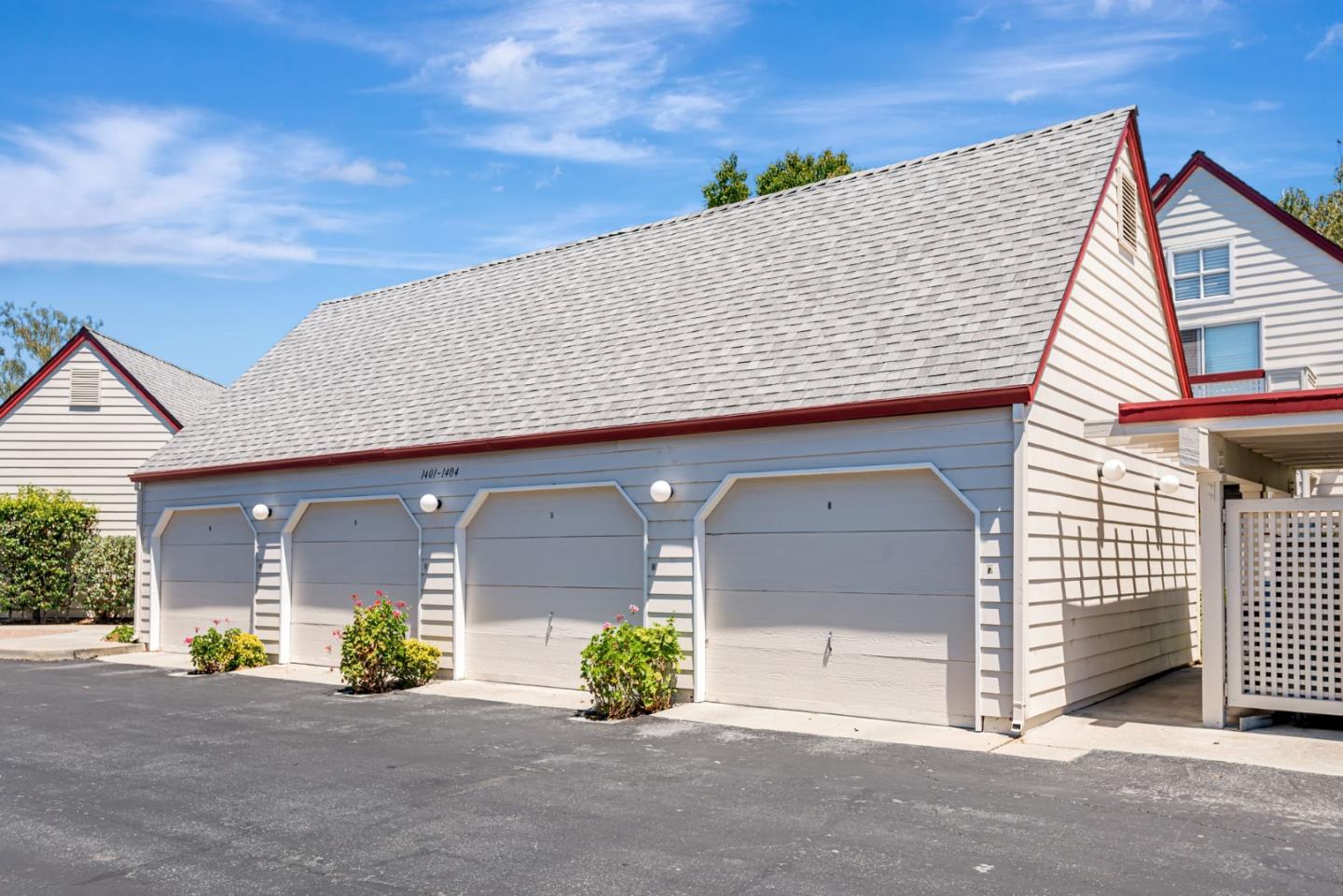 Detail Gallery Image 35 of 40 For 1403 Chelsea Way, Redwood City,  CA 94061 - 2 Beds | 2 Baths
