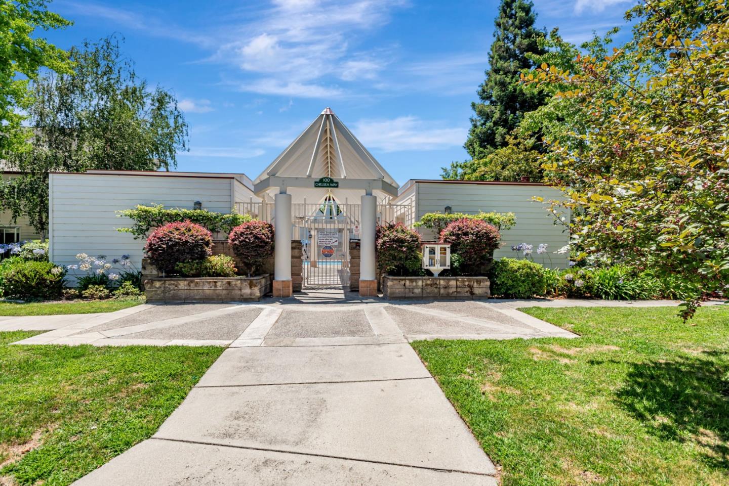 Detail Gallery Image 36 of 40 For 1403 Chelsea Way, Redwood City,  CA 94061 - 2 Beds | 2 Baths