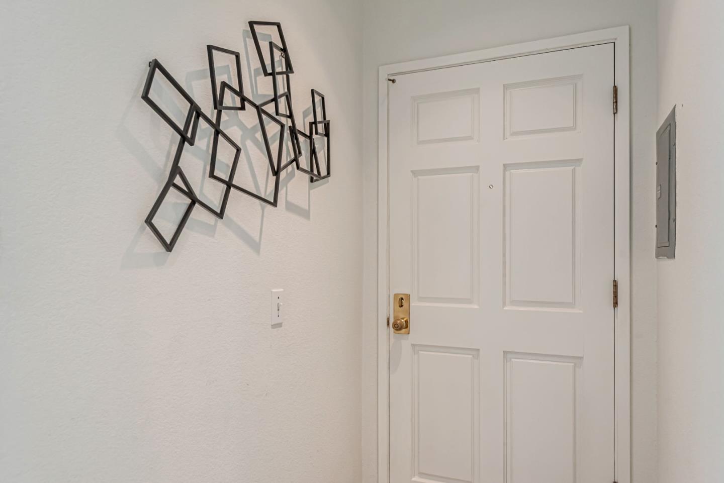 Detail Gallery Image 5 of 40 For 1403 Chelsea Way, Redwood City,  CA 94061 - 2 Beds | 2 Baths