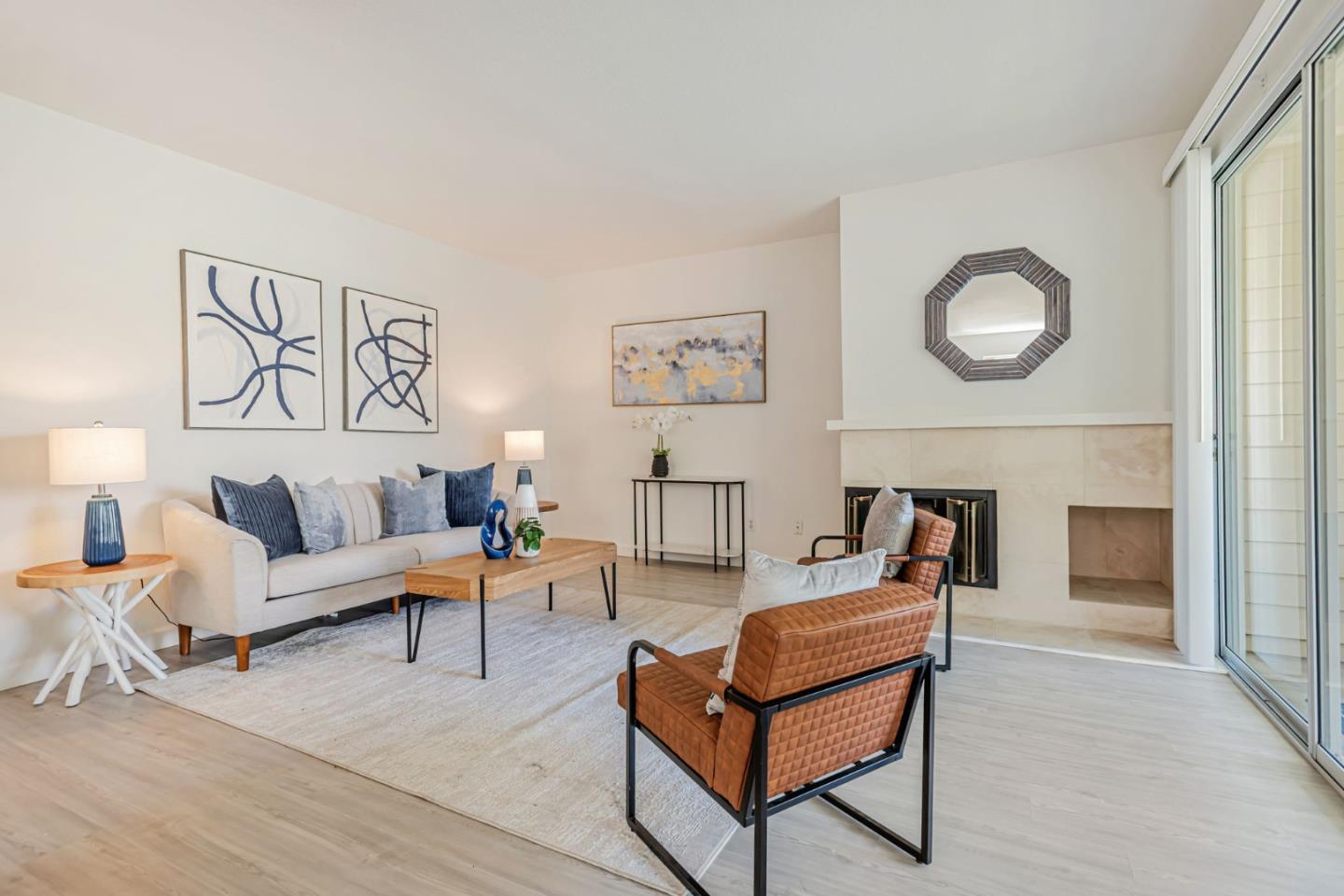 Detail Gallery Image 8 of 40 For 1403 Chelsea Way, Redwood City,  CA 94061 - 2 Beds | 2 Baths