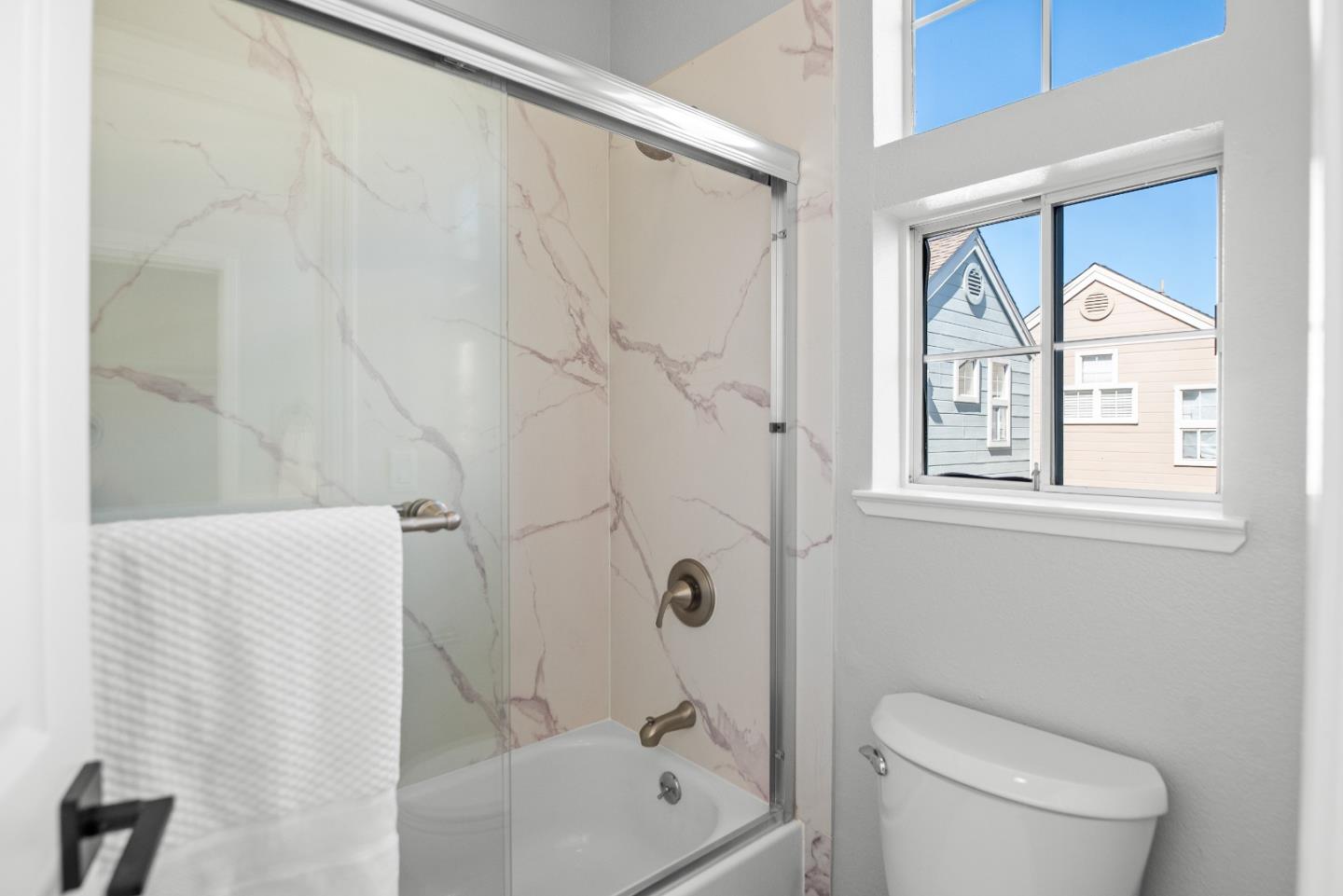 Detail Gallery Image 20 of 28 For 979 Pinto Palm Ter #13,  Sunnyvale,  CA 94087 - 2 Beds | 2 Baths